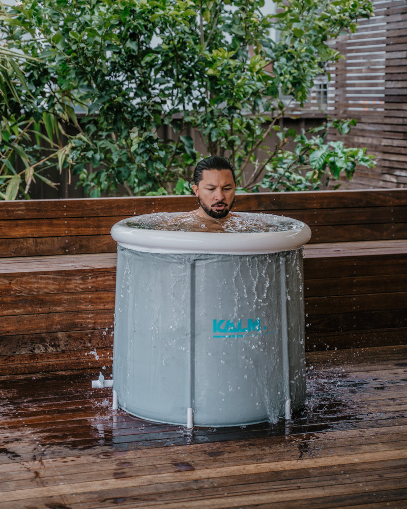 Kalm Pod Plunge Grey and White Ice Bath